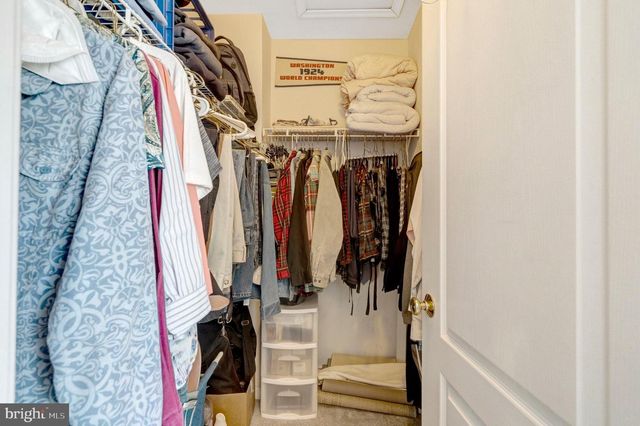 14808 CYPRESS PARK LN, Haymarket, VA 20169