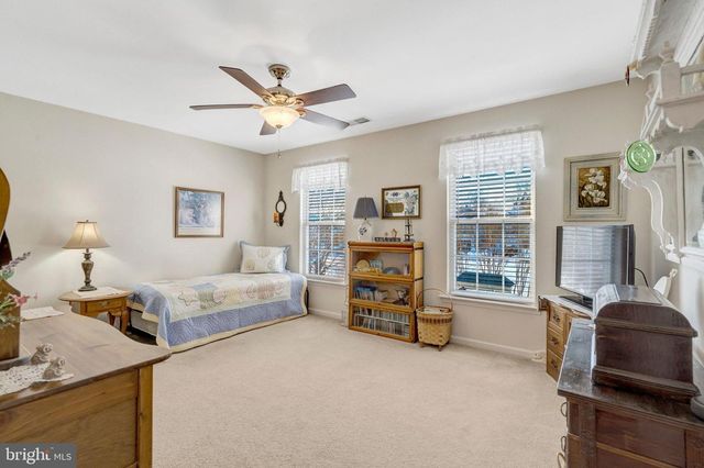 14808 CYPRESS PARK LN, Haymarket, VA 20169