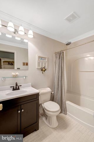 14808 CYPRESS PARK LN, Haymarket, VA 20169