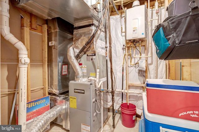 14808 CYPRESS PARK LN, Haymarket, VA 20169