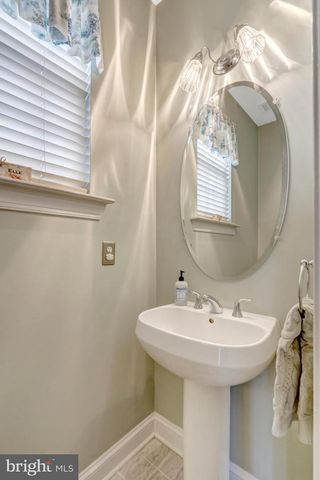 14808 CYPRESS PARK LN, Haymarket, VA 20169