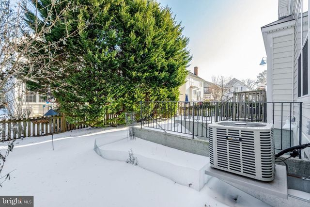 14808 CYPRESS PARK LN, Haymarket, VA 20169