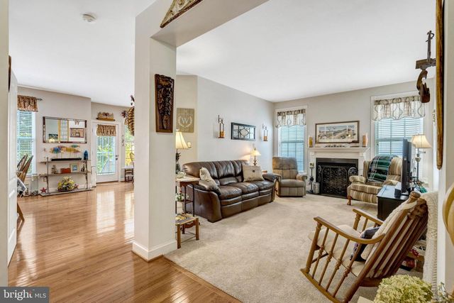 14808 CYPRESS PARK LN, Haymarket, VA 20169