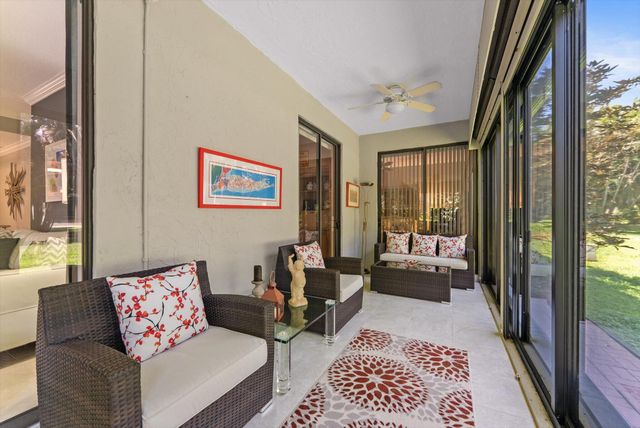 7840 Lexington Club Boulevard B, Delray Beach, FL 33446
