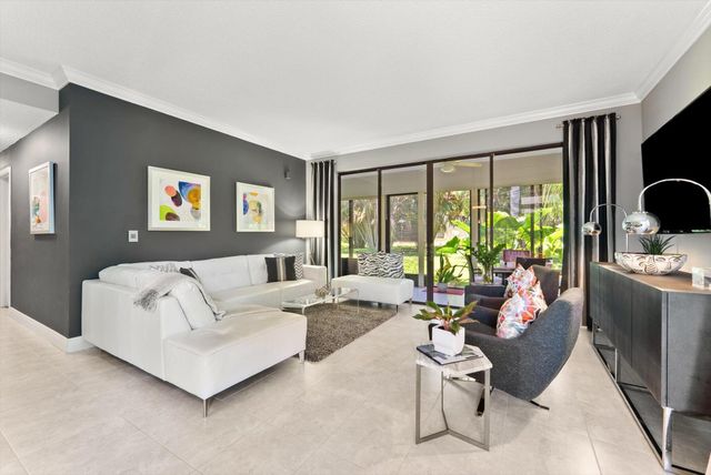 7840 Lexington Club Boulevard B, Delray Beach, FL 33446