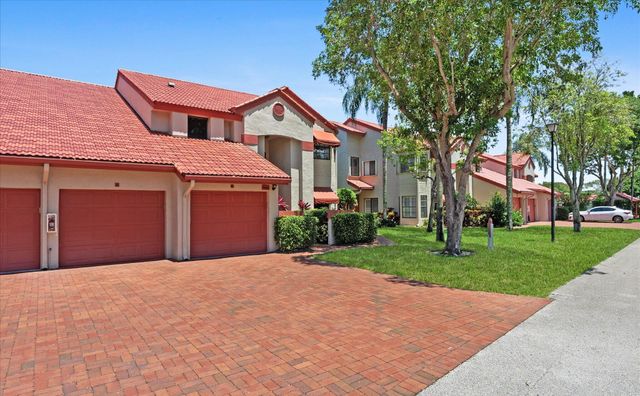 7840 Lexington Club Boulevard B, Delray Beach, FL 33446