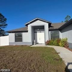 1703 Edison AVE, Lehigh Acres, FL 33972
