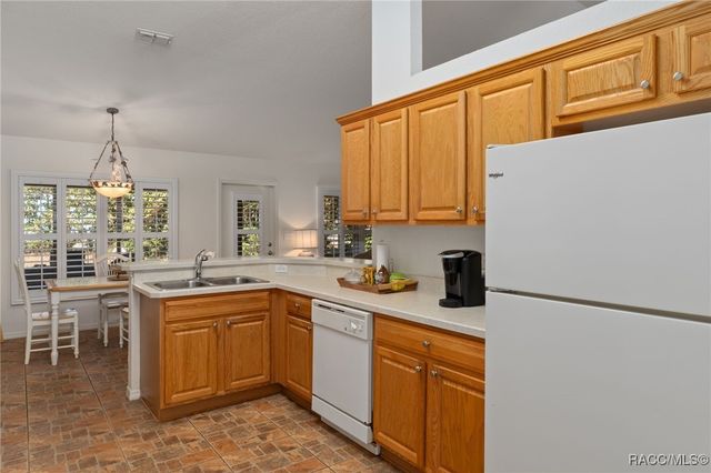 10 Daisy Street, Homosassa, FL 34446