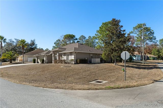 10 Daisy Street, Homosassa, FL 34446