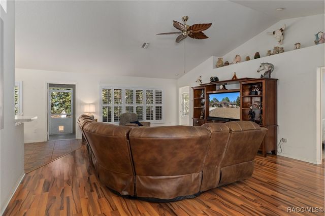 10 Daisy Street, Homosassa, FL 34446