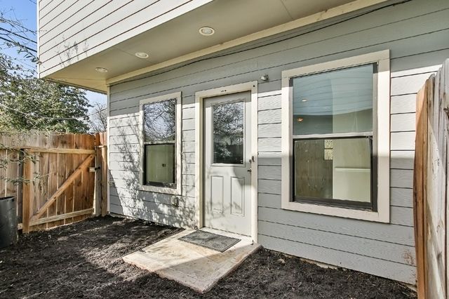 1021 Grenshaw Street B, Houston, TX 77088