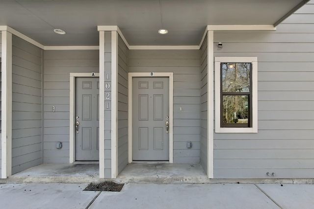 1021 Grenshaw Street B, Houston, TX 77088