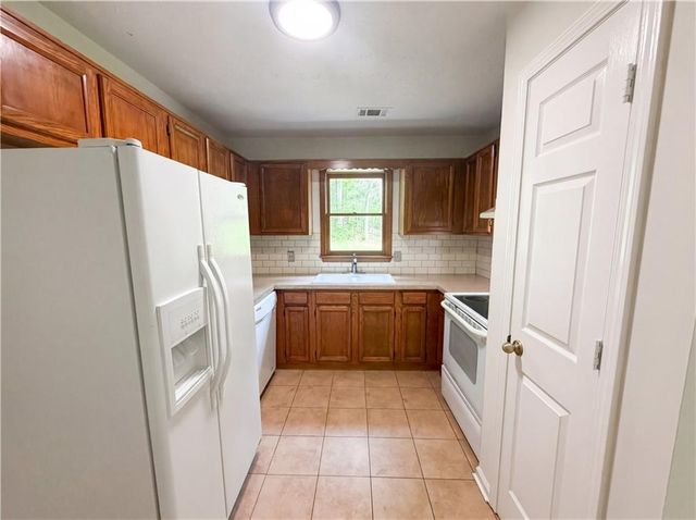 1514 Willow Gate Way, Auburn, GA 30011