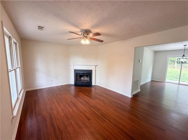 1514 Willow Gate Way, Auburn, GA 30011