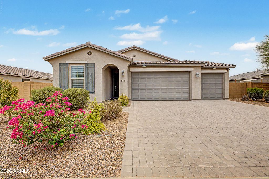 1640 E WALTER Drive, Casa Grande, AZ 85122 — exterior