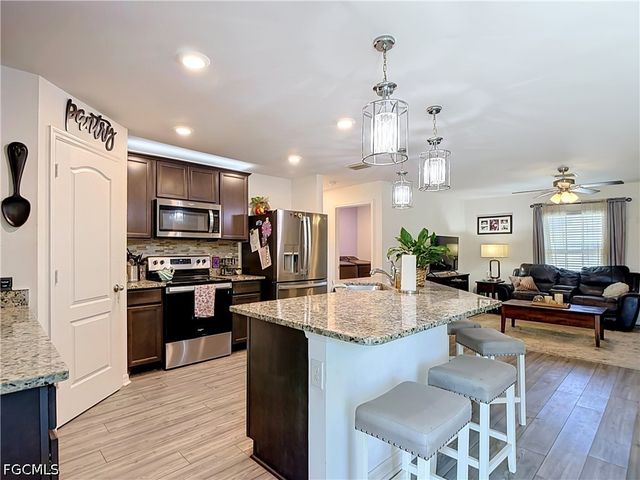 2320 NW 26th TER, Cape Coral, FL 33993