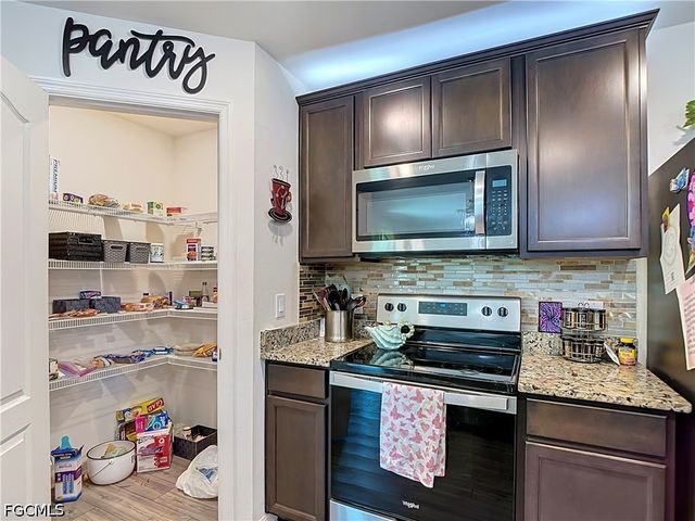2320 NW 26th TER, Cape Coral, FL 33993