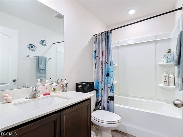 2320 NW 26th TER, Cape Coral, FL 33993