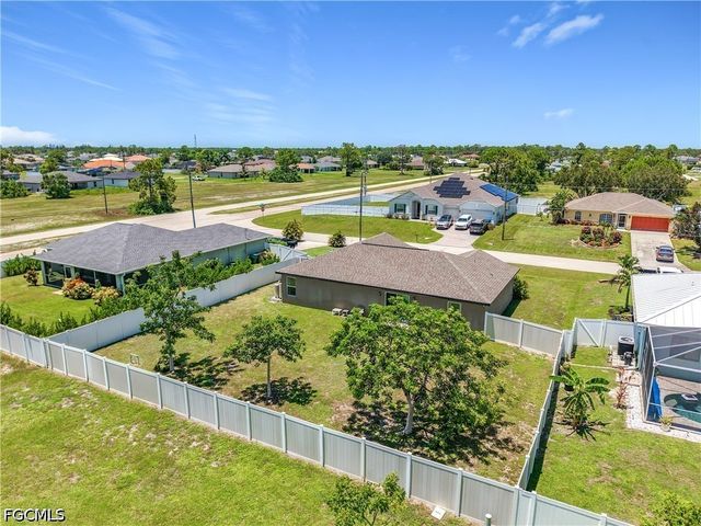 2320 NW 26th TER, Cape Coral, FL 33993