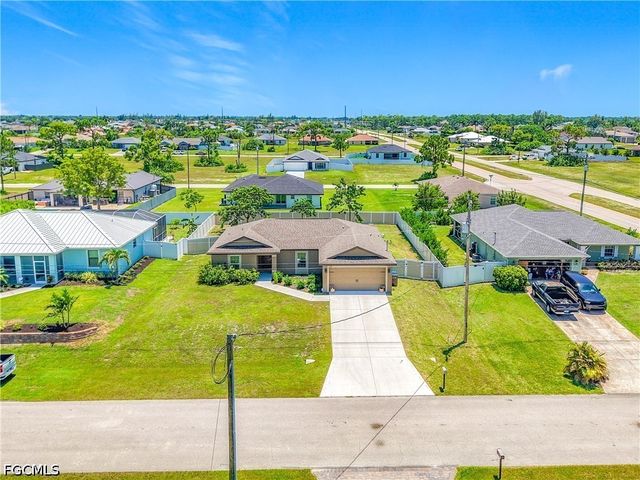 2320 NW 26th TER, Cape Coral, FL 33993