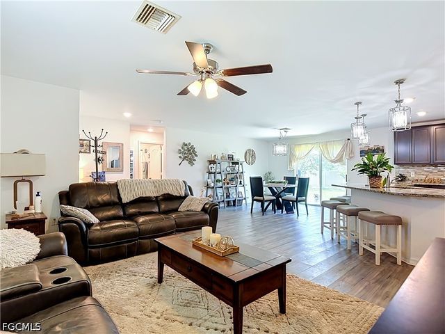 2320 NW 26th TER, Cape Coral, FL 33993