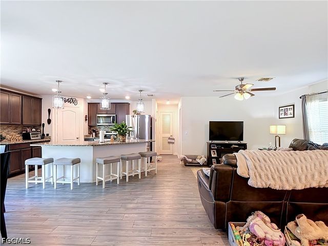 2320 NW 26th TER, Cape Coral, FL 33993