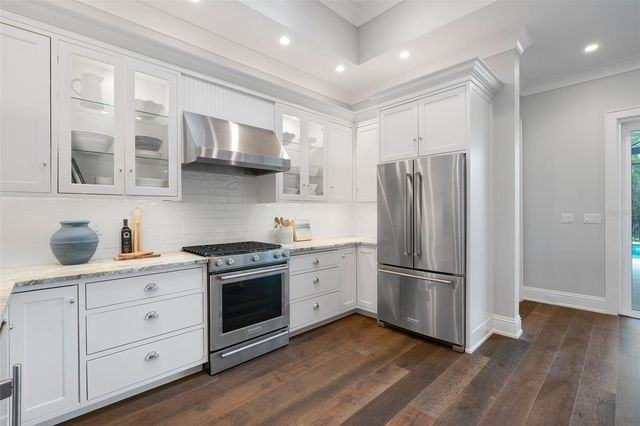 5569 CAPE LEYTE DRIVE, Sarasota, FL 34242