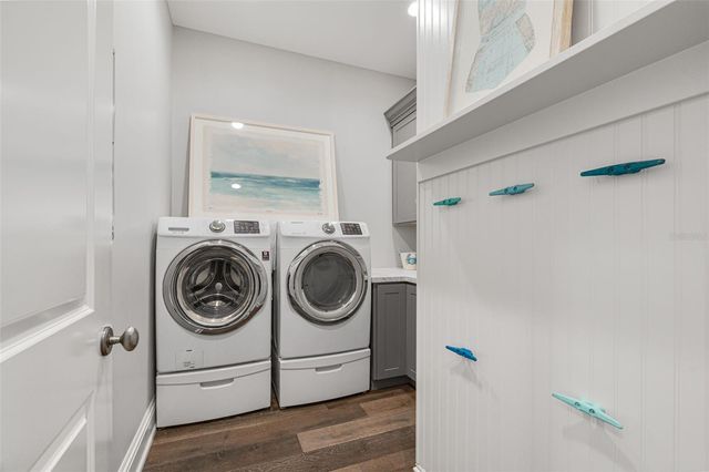 5569 CAPE LEYTE DRIVE, Sarasota, FL 34242