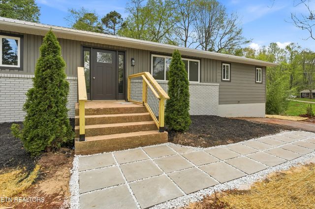 1717 Polkwright Lane, Knoxville, TN 37919