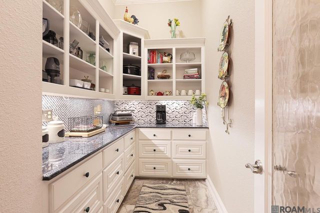 21647 Waterfront East Dr, Maurepas, LA 70449