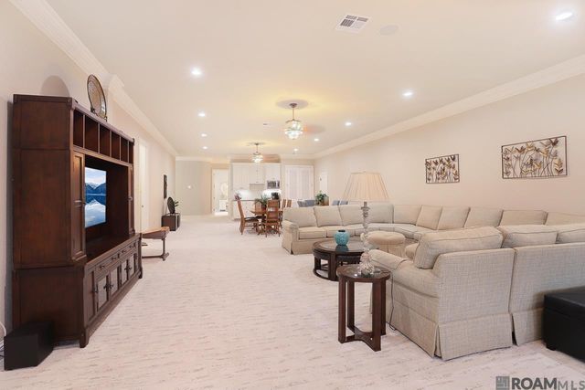 21647 Waterfront East Dr, Maurepas, LA 70449