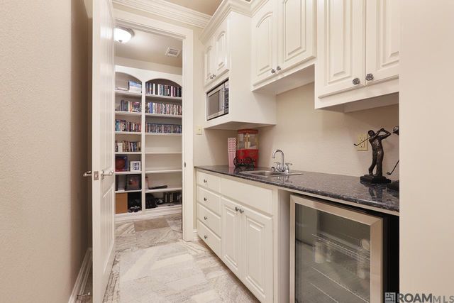 21647 Waterfront East Dr, Maurepas, LA 70449