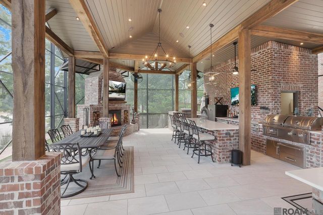 21647 Waterfront East Dr, Maurepas, LA 70449