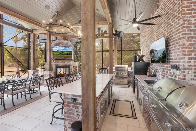 21647 Waterfront East Dr, Maurepas, LA 70449