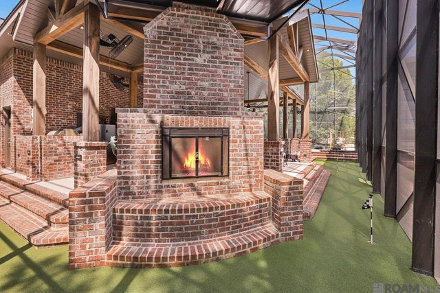 21647 Waterfront East Dr, Maurepas, LA 70449