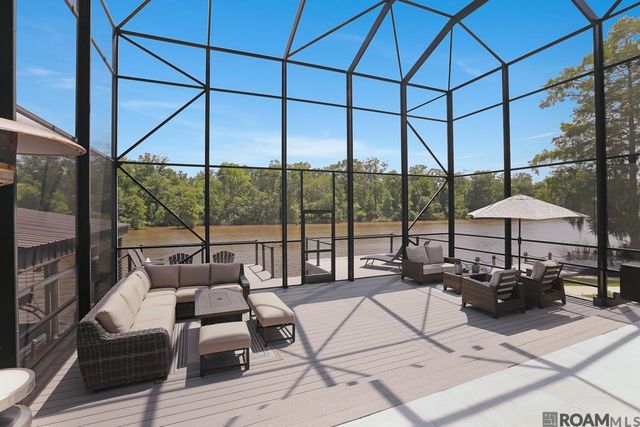 21647 Waterfront East Dr, Maurepas, LA 70449