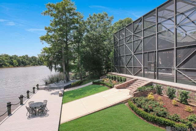 21647 Waterfront East Dr, Maurepas, LA 70449