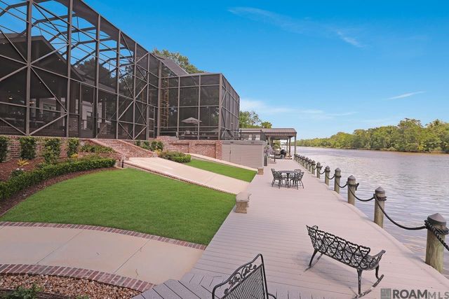 21647 Waterfront East Dr, Maurepas, LA 70449