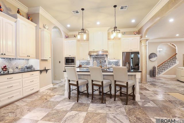 21647 Waterfront East Dr, Maurepas, LA 70449