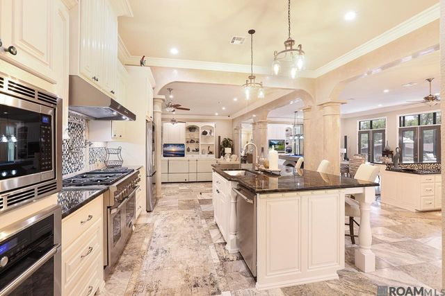 21647 Waterfront East Dr, Maurepas, LA 70449