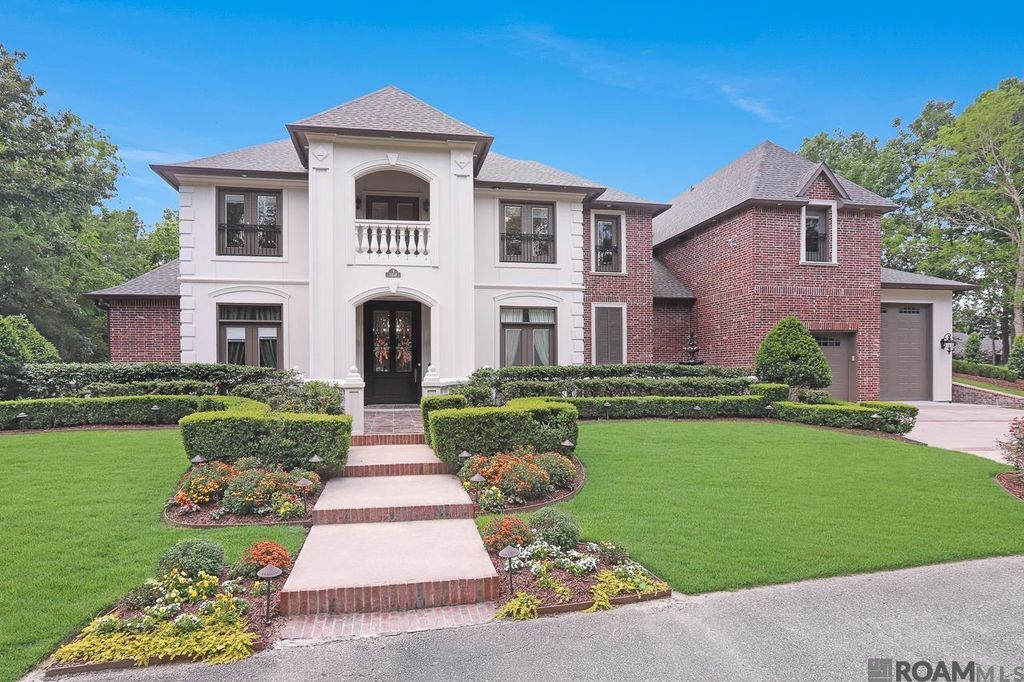 21647 Waterfront East Dr, Maurepas, LA 70449