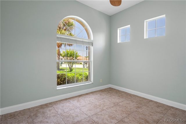 1918 W Crystal Mae Path, Lecanto, FL 34461
