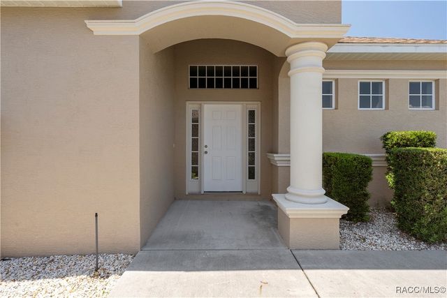 1918 W Crystal Mae Path, Lecanto, FL 34461