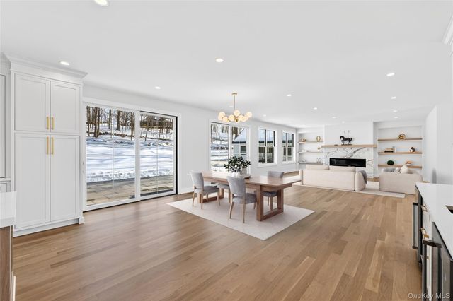 43 Hilltop Lane, Thornwood, NY 10594