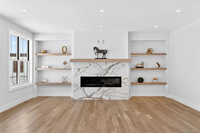 43 Hilltop Lane, Thornwood, NY 10594