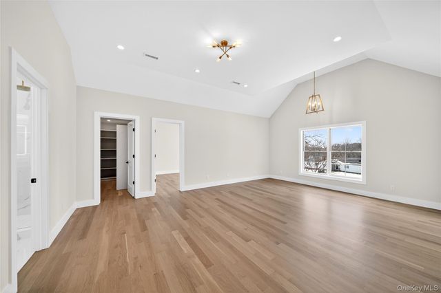 43 Hilltop Lane, Thornwood, NY 10594