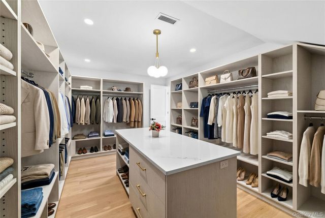 43 Hilltop Lane, Thornwood, NY 10594