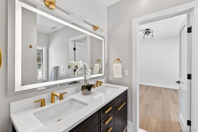 43 Hilltop Lane, Thornwood, NY 10594