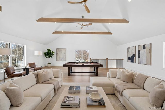 43 Hilltop Lane, Thornwood, NY 10594