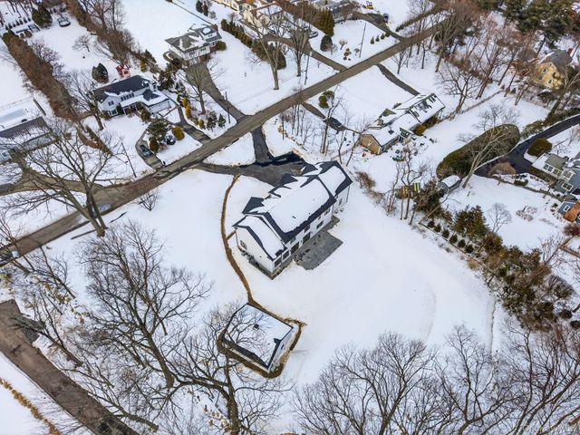 43 Hilltop Lane, Thornwood, NY 10594